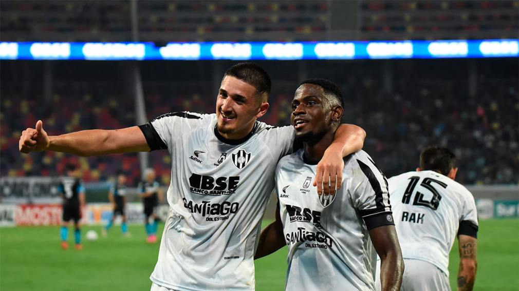 Central Córdoba puso de rodillas a Racing, lo sacó de la lucha por el título y llega con todo a la final de la Copa Argentina-
