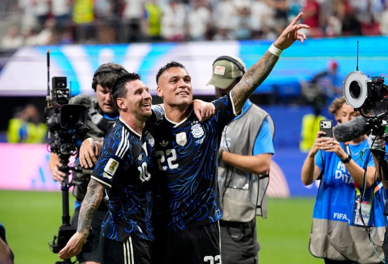 Con Messi y Lautaro, estos son los 30 nominados al Balón de Oro.