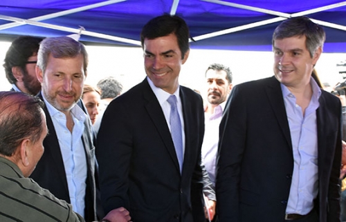 URTUBEY Y EL JEFE DE GABINETE DE NACIÓN MARCOS PEÑA, RECORRIERON STANDS DEL PROGRAMA "EL ESTADO EN TU BARRIO"
