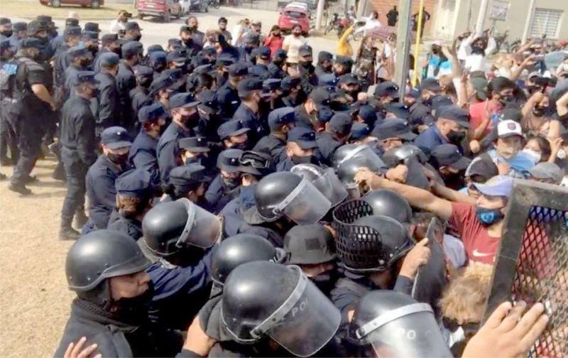 LLAMAN A MEDIACIÓN A LOS DOCENTES AUTO CONVOCADOS