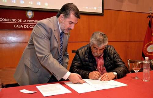 LOS INTENDENTES FIRMARON CONVENIOS PARA LA ERRADICACIÓN DE MOSQUITOS TRANSMISORES DE ENFERMEDADES