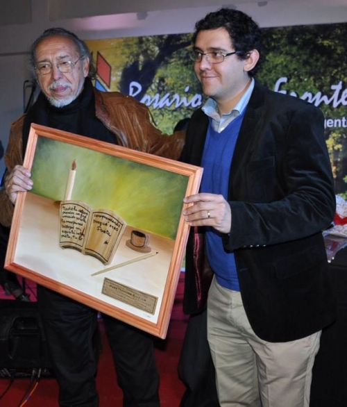 RECONOCIMIENTO PARA HUGO RIVELLA