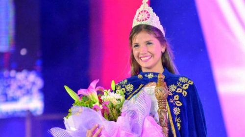 MARÍA CIELO PACHECO ES LA NUEVA REINA NACIONAL DE LOS ESTUDIANTES
