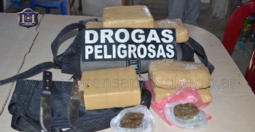 EN ROSARIO DE LA FRONTERA CAE UNA BANDA DE MICROTRÁFICO, TRAS VARIOS ALLANAMIENTOS SIMULTÁNEOS