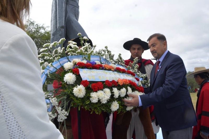 ISA ENCABEZÓ EL ACTO POR EL 206° ANIVERSARIO DE LA JURA DE LEALTAD A LA BANDERA NACIONAL