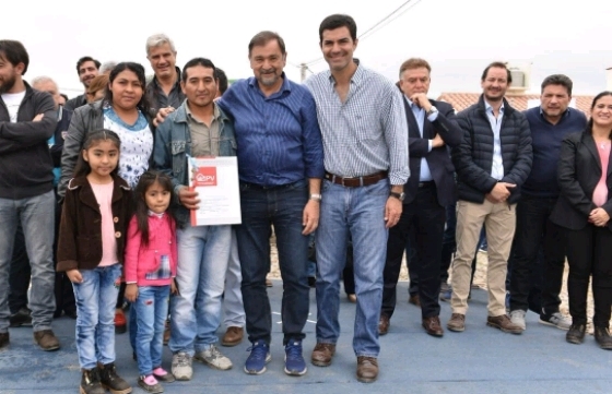 DESDE 2008 EL GOBIERNO ENTREGÓ MÁS DE 17 MIL VIVIENDAS Y 16 MIL ESCRITURAS EN TODA LA PROVINCIA