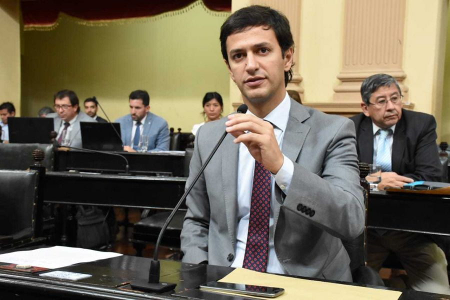 Senado provincial: REDUCIRAN POR LEY EL USO DE PAPEL EN LA ADMINISTRACIÓN PÚBLICA