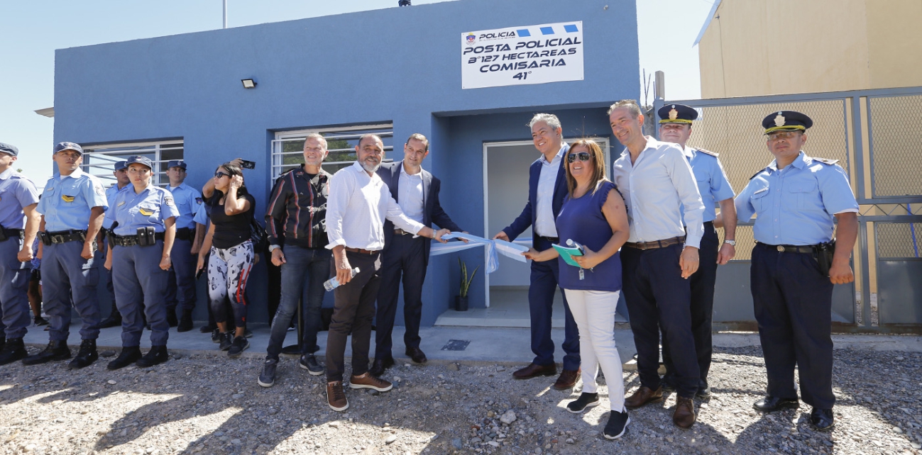 Rolando Figueroa inauguró la posta policial de las 127 Hectáreas