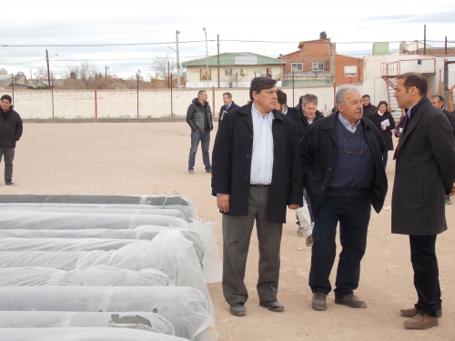 INTENDENTE GIANNATTASIO Y GOBERNADOR GUTIERREZ, RECORRIERON OBRAS DEL CLUB PETROLERO ARGENTINO "30 DE SEPTIEMBRE"