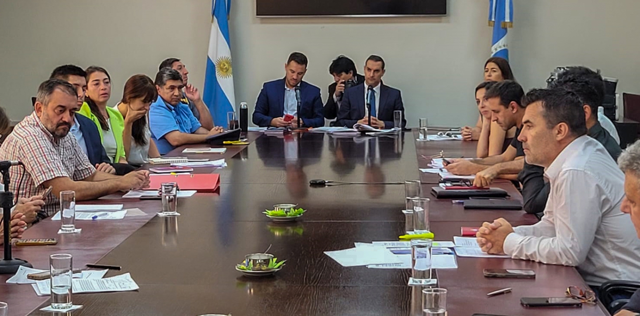 El ministro de Seguridad explicó a legisladores el plan de acción por la emergencia carcelaria