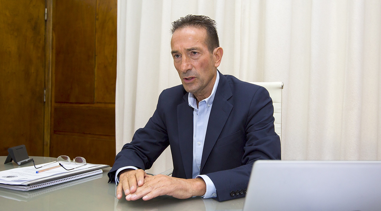 La Provincia abre la negociación salarial con los gremios