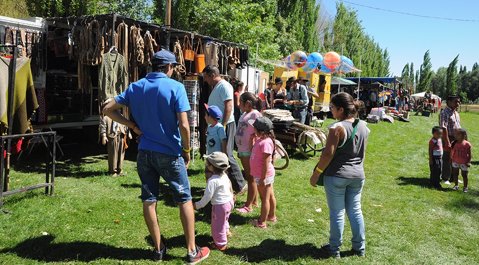 Adoptar y priorizar hábitos saludables en fiestas populares y actividades al aire libre