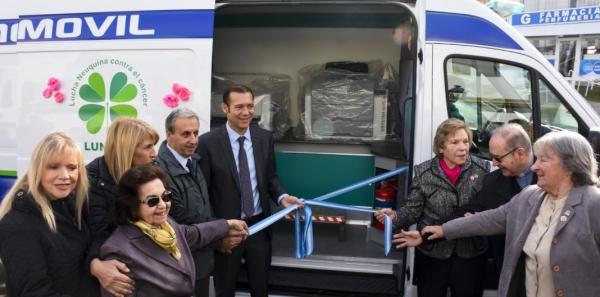 Gutiérrez inauguró la nueva unidad oncológica móvil de Luncec.