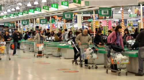 Buscan prohibir las golosinas cerca de las cajas registradoras.
