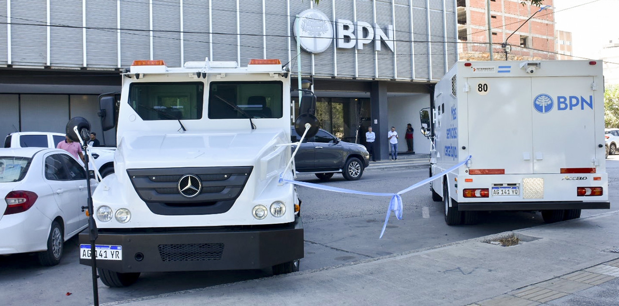 El BPN incorporó dos vehículos blindados a su flota