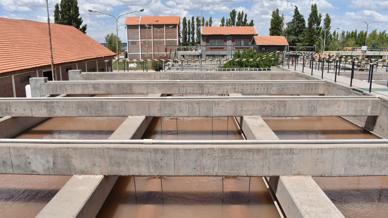 Turbidez afecta suministro de agua en Cutral Có y Plaza Huincul