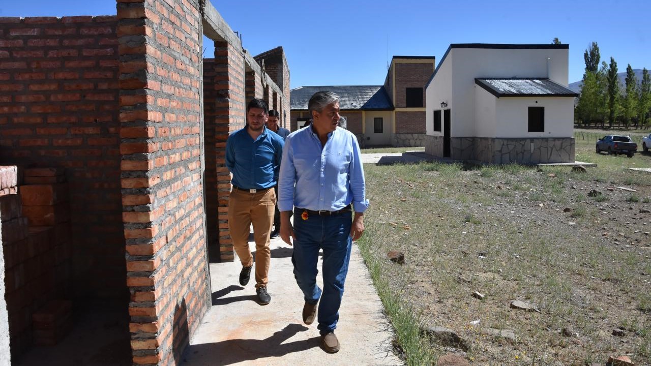 Rolando Figueroa recorrió el parador del Parque Arqueológico Colo Michi Có