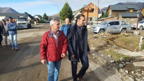 Gutiérrez estuvo presente en los aniversarios de Caviahue y Piedra del Águila.