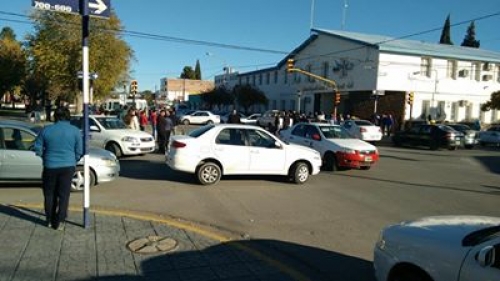 Protesta de taxistas en Cutral-Có