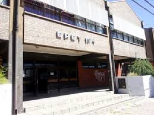 EPET 1 volvió ayer a clases.