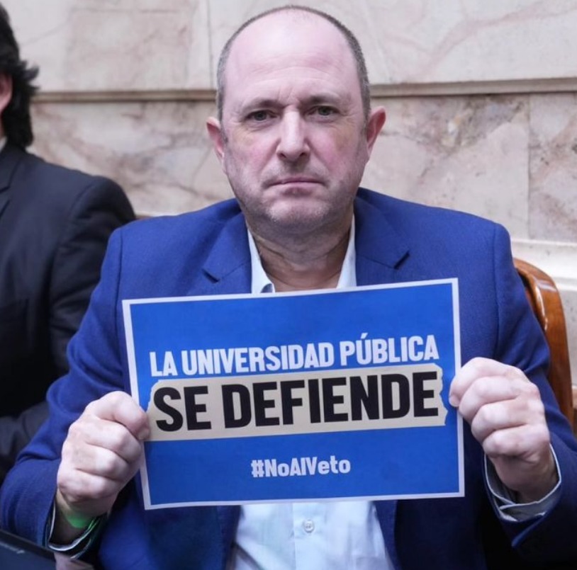 Los cómplices del ajuste, le vuelven a dar la espalda al pueblo. Lo hicieron con los jubilados y lo hacen con la universidad.