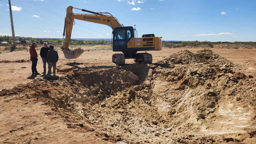 La Municipalidad de Plaza Huincul inició la construcción del reservorio de agua en la zona sur