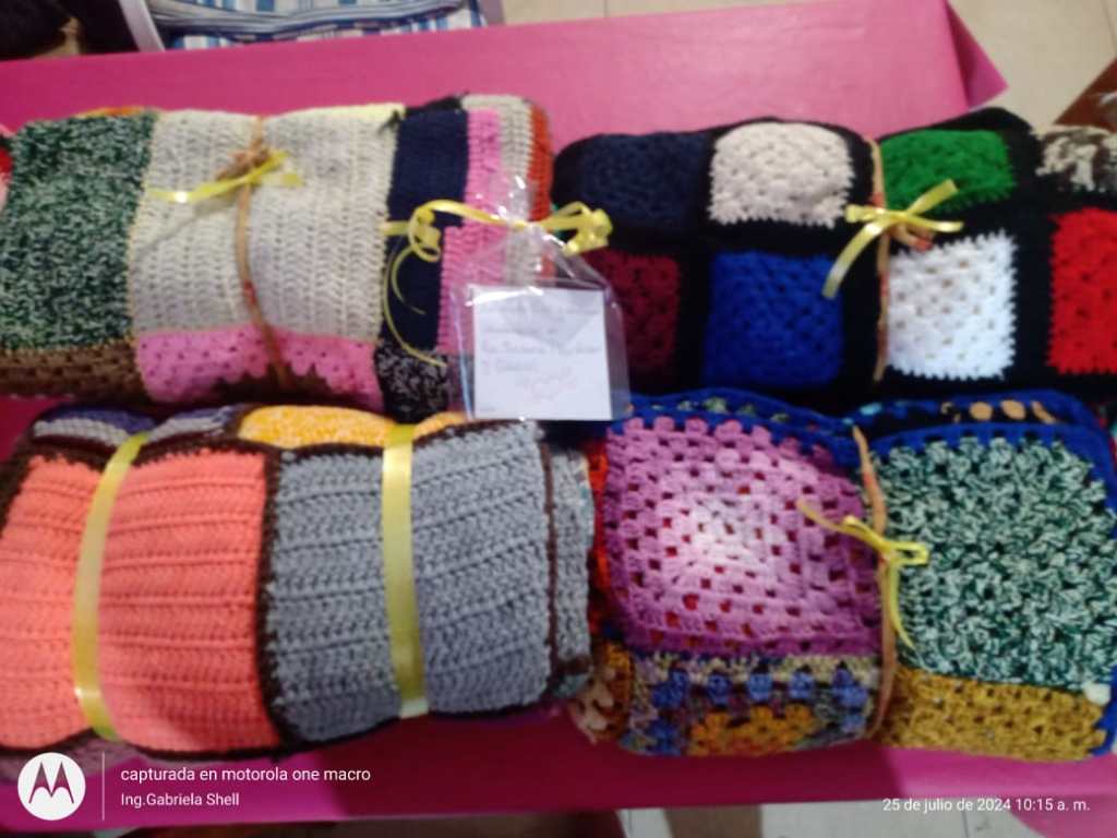 Entrega de bellas trazadas entregadas en la subsecretaria de la mujer que se encuentran el refugio que han vivido violencia de género