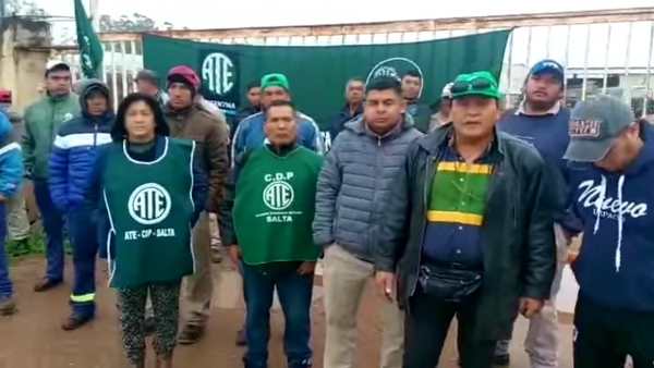 Las Lajitas: trabajadores municipales inician paro por tiempo indeterminado