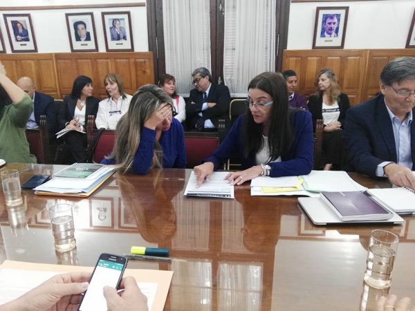 REUNION CON LA MINISTRA DE EDUCACION