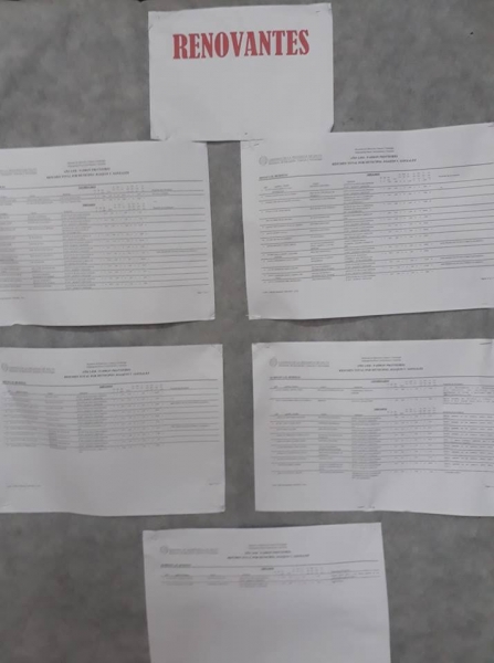 JOAQUIN V GONZALEZ : Becas: