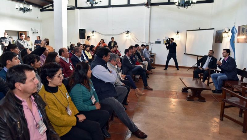 Adiós a la vieja ley de municipalidades 1.349. Desde ahora se rigen con la nueva ley 8.126
