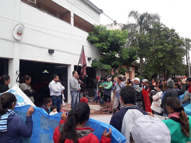 APOLINARIO SARAVIA : REUNIÓN CON ORGANIZACIONES SOCIALES