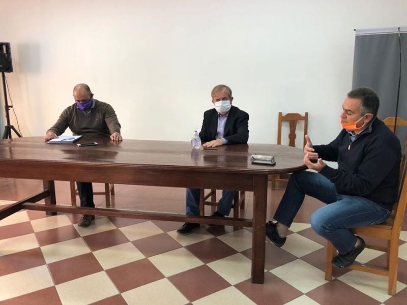 REUNIÓN EN FORO DE INTENDENTES