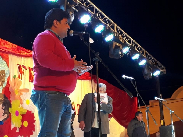 Gran festejo ďía de la madre.