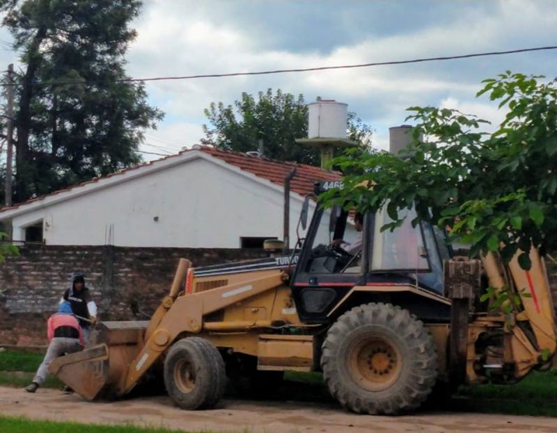 JVG : CONTINÚA EL OPERATIVO DE NIVELACIÓN DE CALLES