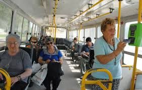APOLINARIO SARAVIA : TRANPORTE PARA JUBILADOS Y PENSIONADOS