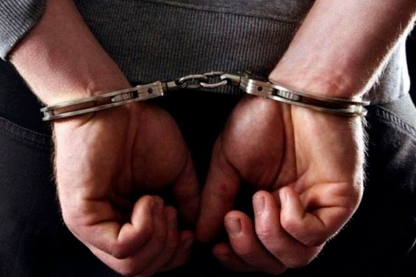 El Quebrachal: Allanamiento y detención por comercialización de estupefacientes