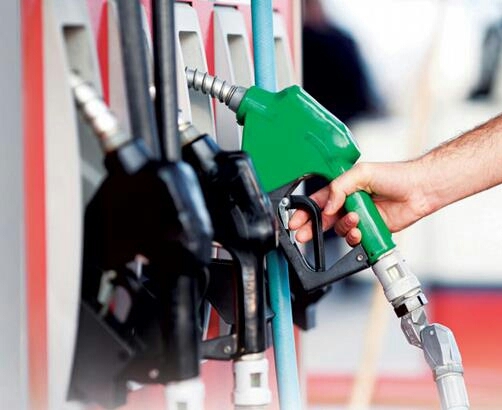 El próximo lunes suben las naftas y el gas