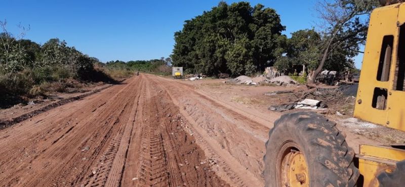 APOLINARIO SARAVIA .: ARREGLO DE CAMINOS VECINALES Y ENCAUZAMIENTO DE RIO DORADO