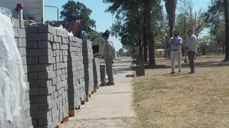 COMENZÓ EL ADOQUINADO EN NUESTRA SEÑORA DE TALAVERA
