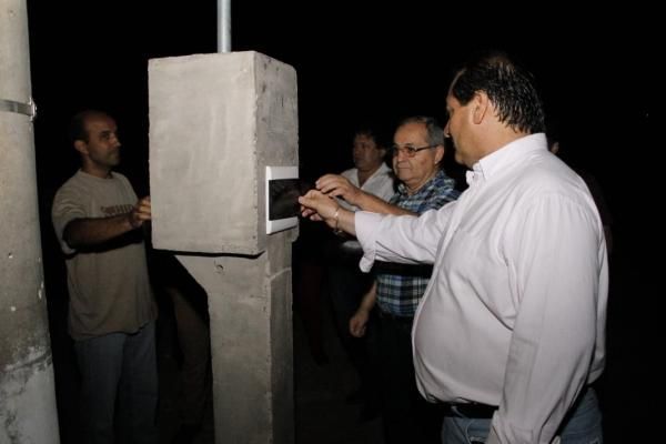EL INTENDENTE HABILITO EL ALUMBRADO PUBLICO