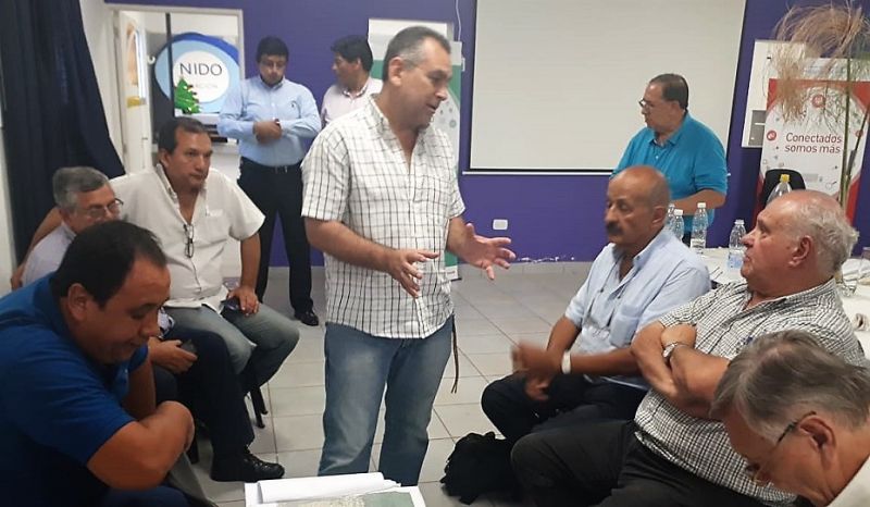 Moisés dio un paso más en la gestión de apertura del Banco Macro para Saravia