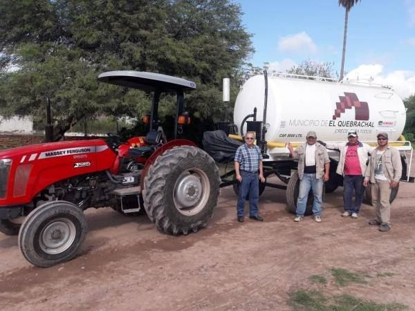 GAONA : ENTREGARON UN TANQUE ATMOSFÉRICO