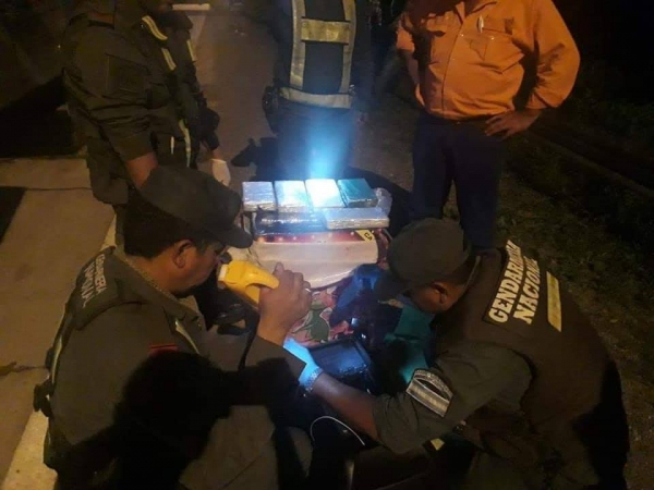 EL QUEBRACHAL: SECUESTRAN 10 KG DE COCAÌNA EN RN 16