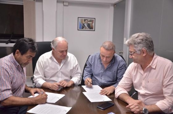 Docentes tendrán un aumento salarial del 15% y se cobrará este sábado
