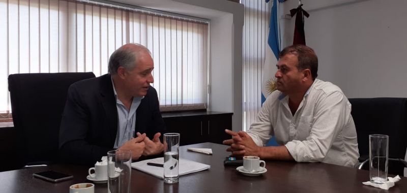 EL MINISTRO DE EDUCACIÓN RECIBIÓ AL INTENDENTE ROLY ROJAS