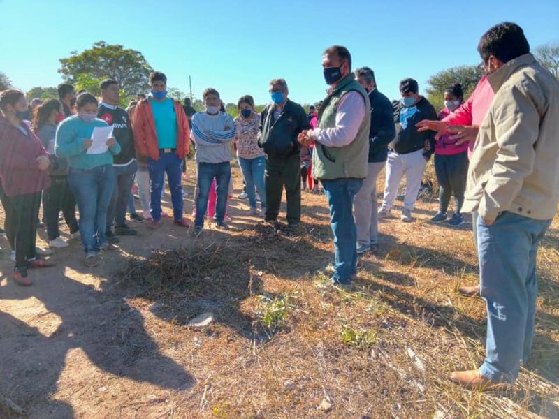 EL INTENDENTE SE REUNIÓ CON LAS 113 FAMILIAS QUE CONTARAN CON UN LOTE PROPIO EN GAONA