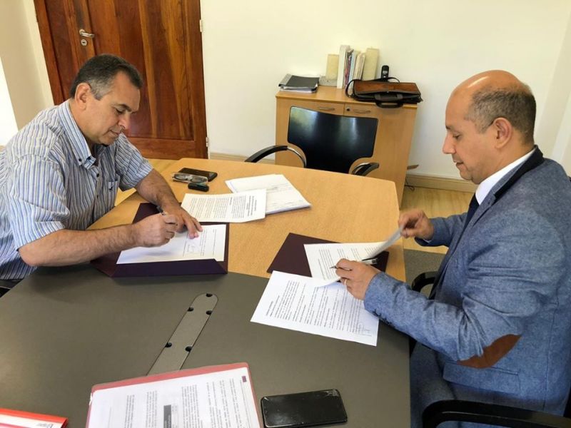 FIRMA DE CONVENIO CON EL ENTE REGULADOR DE SERVICIOS PÚBLICOS