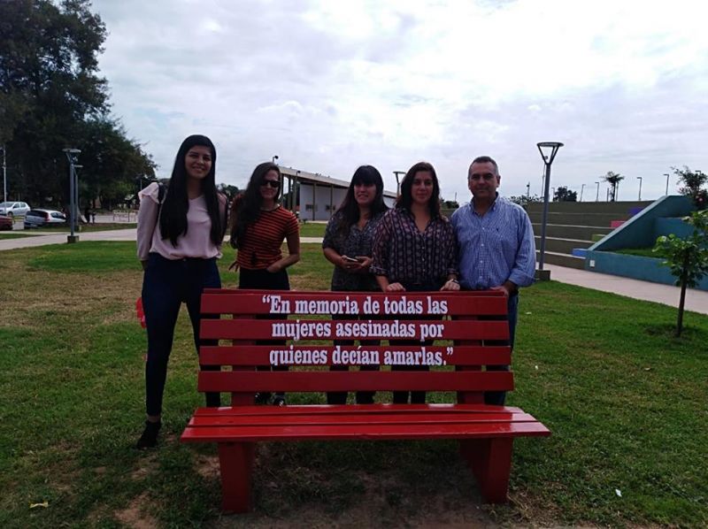 INAUGURACIÓN SIMBÓLICA DEL BANCO ROJO
