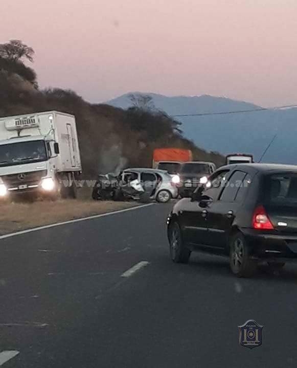 Siniestro vial en El Galpón, hay 8 víctimas fatales, entre ellos policías